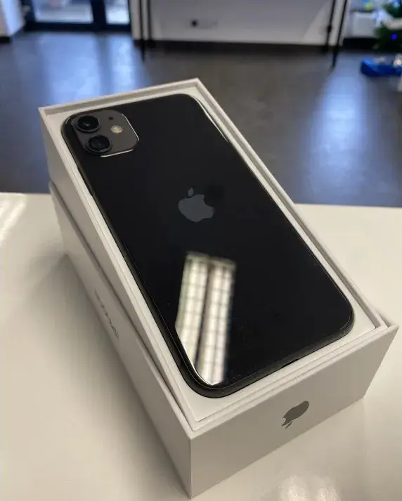 iPhone 11, 64gb, Space Gray velmi hezky + krabice