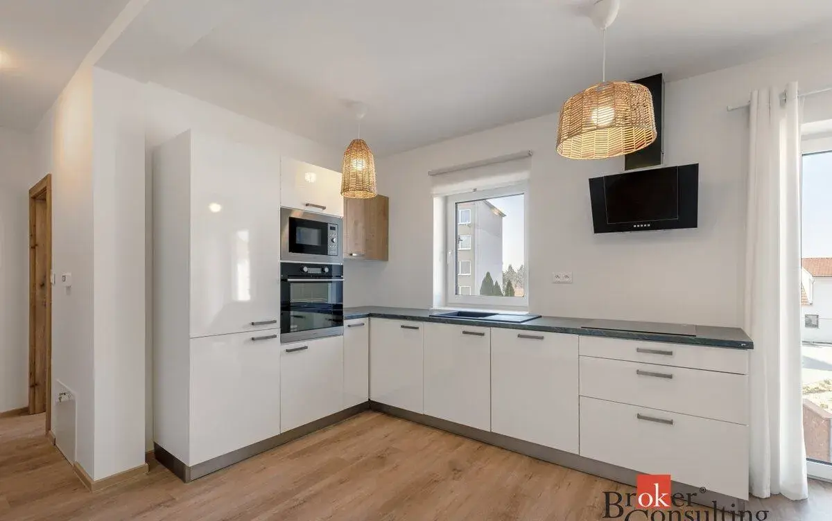 Pronájem, byty/3+kk, 58 m2, P. Bezruče 1268, 69142 Valtice,