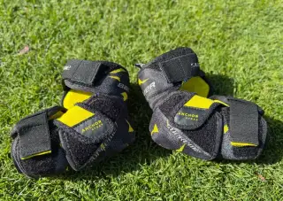hokejové chrániče loktů Bauer Supreme 3S, juniorské proveden