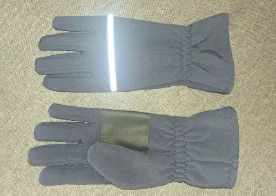 Softshellové tenší rukavice 134/140 stav