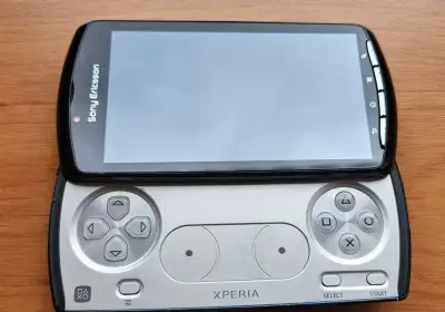 Nefunkční Sony Ericsson Xperia Play