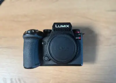 Panasonic Lumix S5II + příslušenství – tělo s krabicí záruka