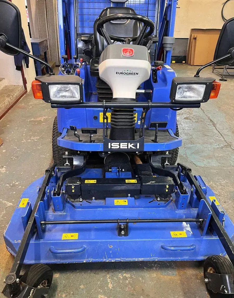 ISEKI SF 235