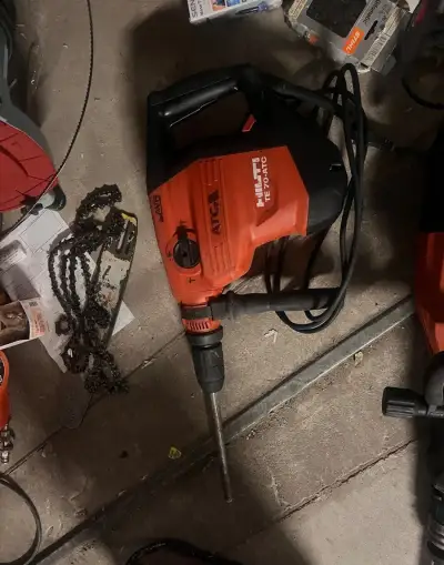 HILTI TE 70 ATC/AVR kombinované kladivo bourací vrtací