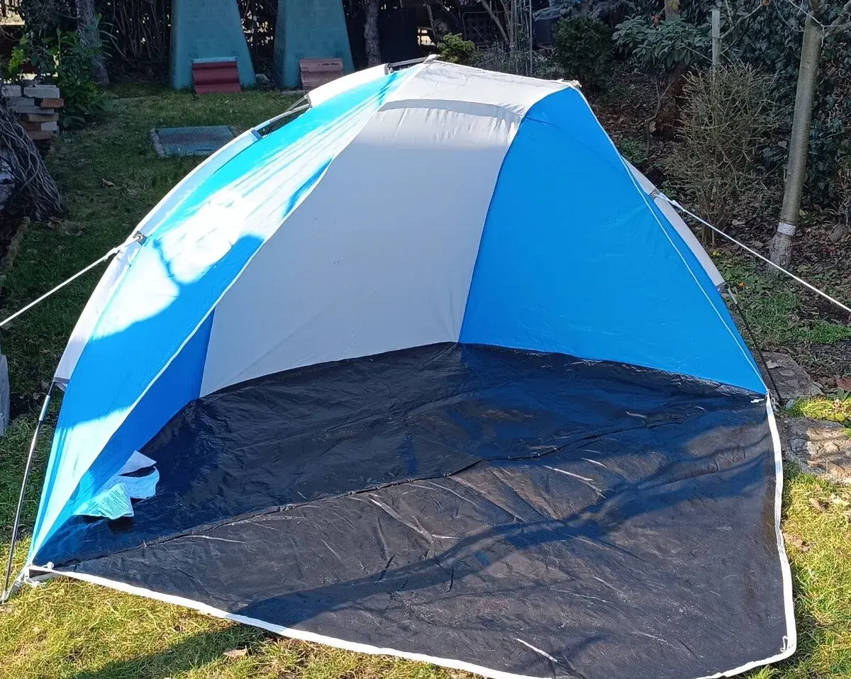 Coleman sundome - přístřešk proti slunci, větru a dešti