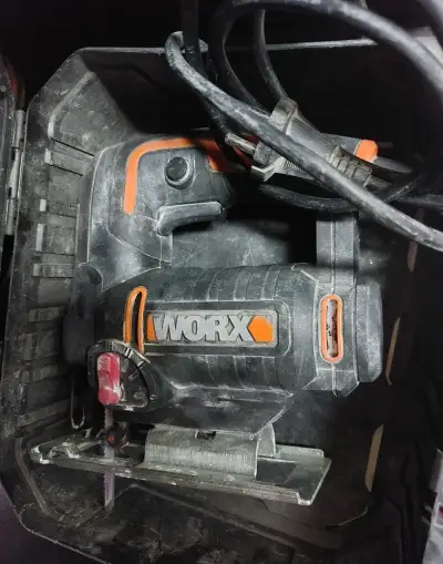 Přímočará pila Worx WX477.1, 550 W, kufřík