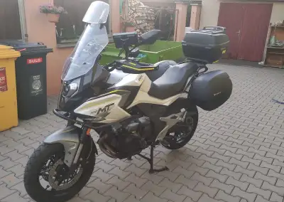 CF moto700 MT