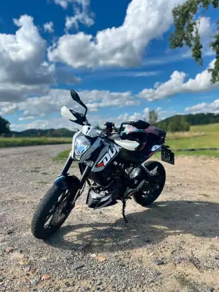 KTM Duke 125