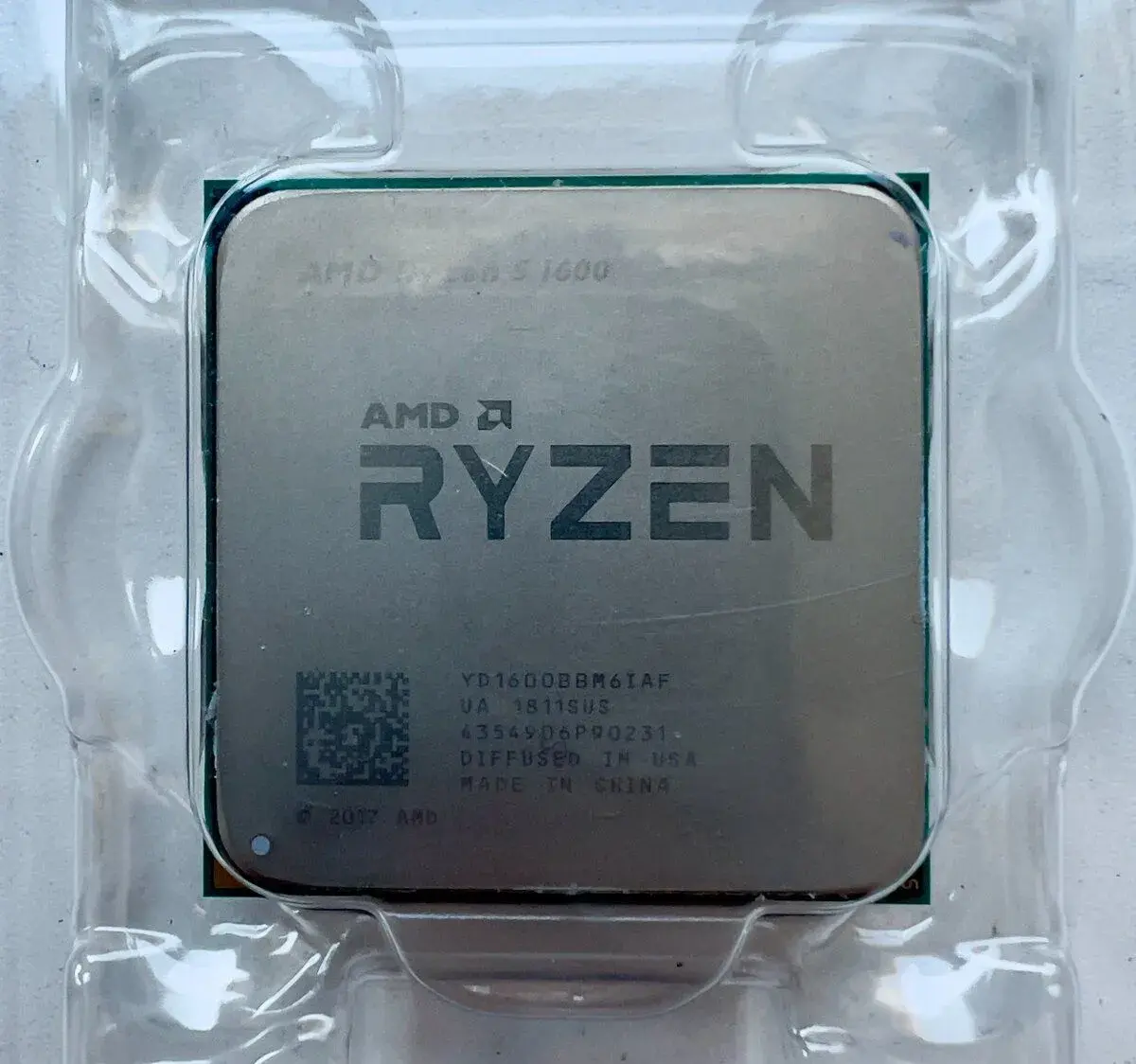 AMD Ryzen 5 1600 + originální chladič