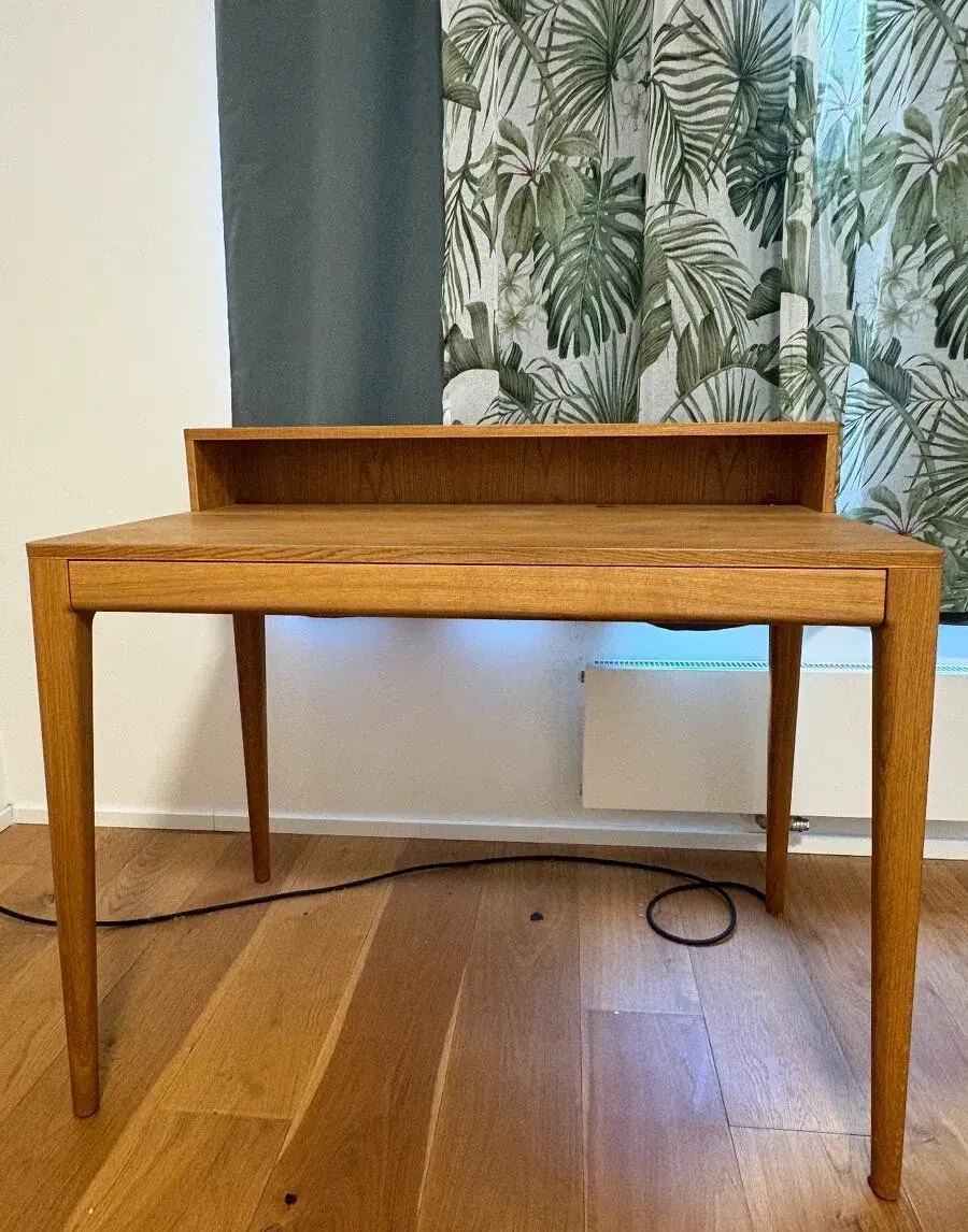 Designový psací stůl Kaplan Furniture – kolekce Gatta