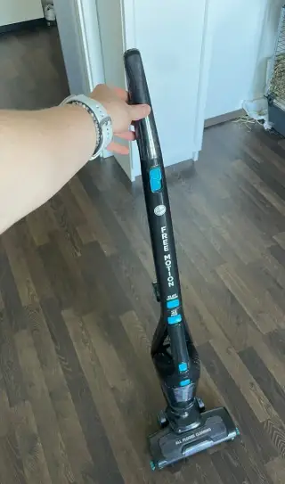 Aku tyčový vysavač HOOVER Freemotion FM216LI 011