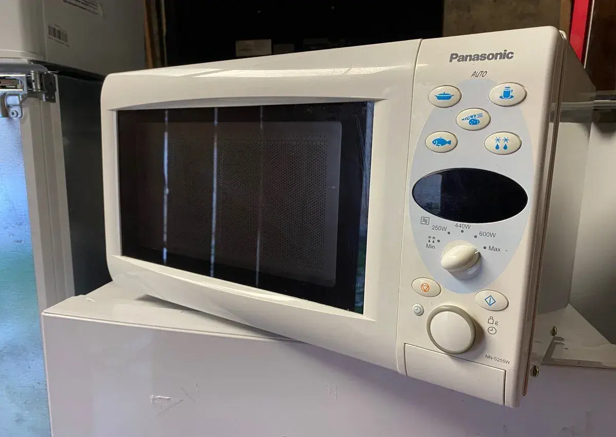 Mikrovlnka mikrovlnná trouba Panasonic