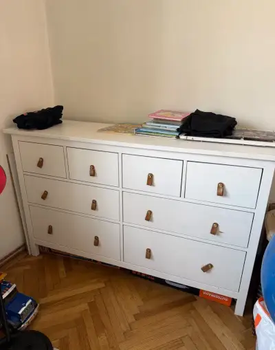 Komoda Ikea - 8 zásuvek, bílé mořidlo