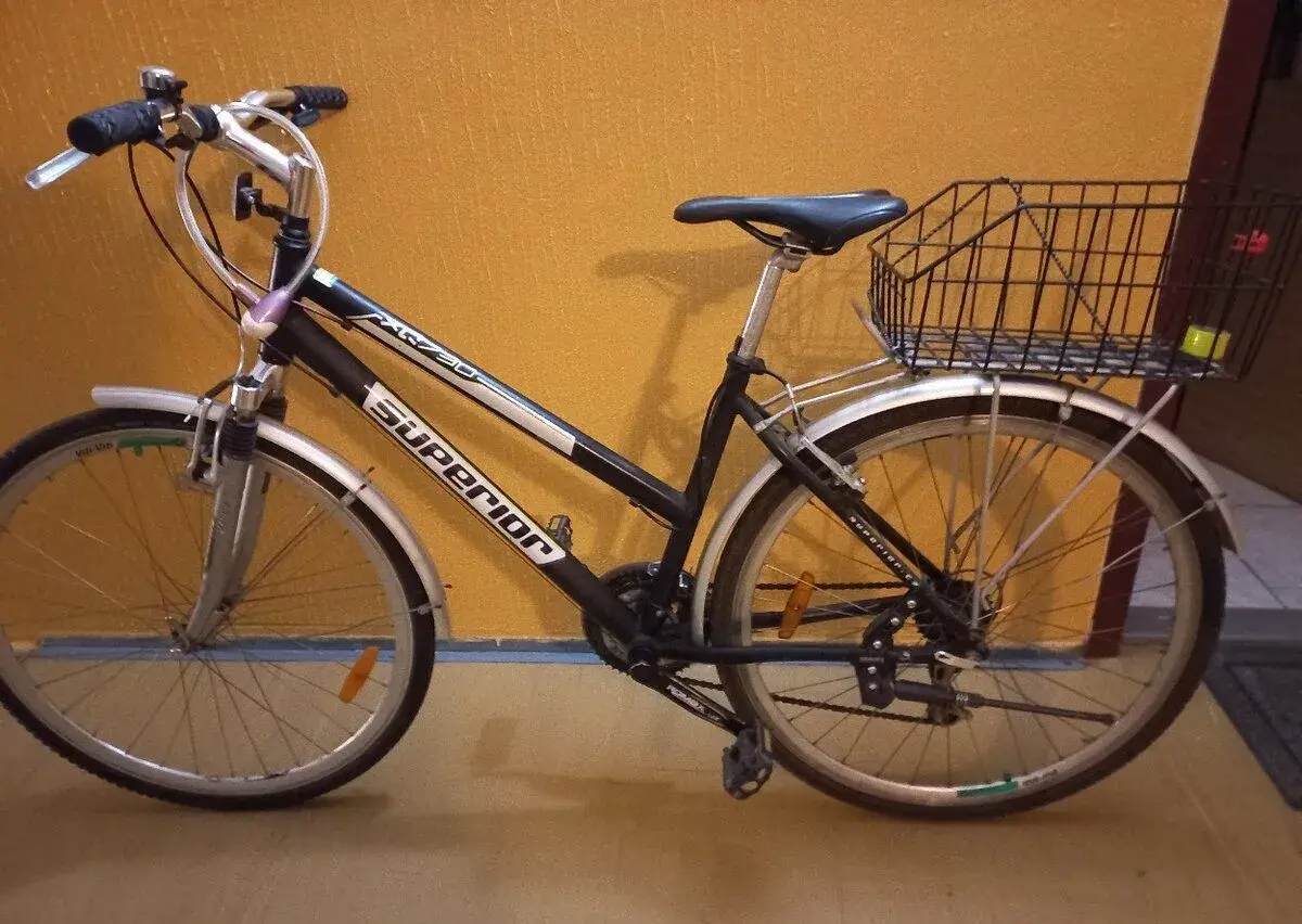 Superior dámské kolo s košíkem 28