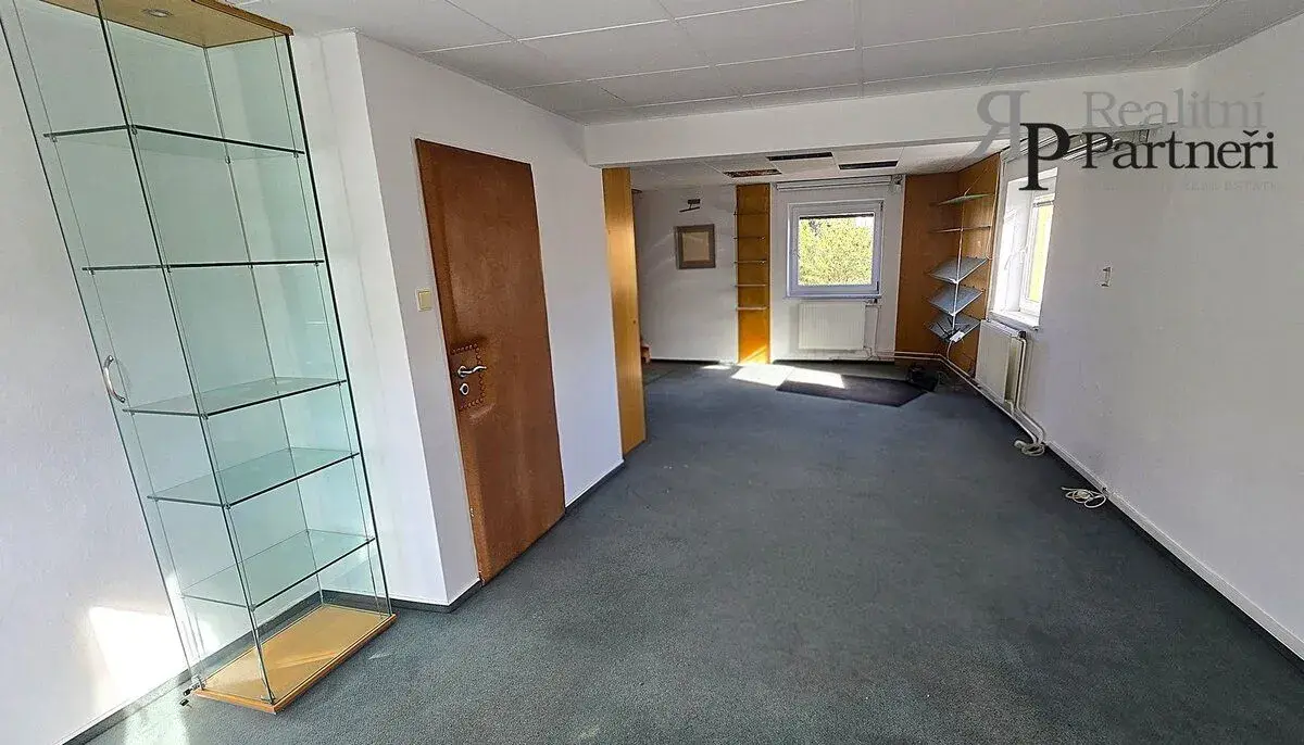 Nájem bytové jednotky 5+1, 99 m², ul. Sadová, Opava – Předm