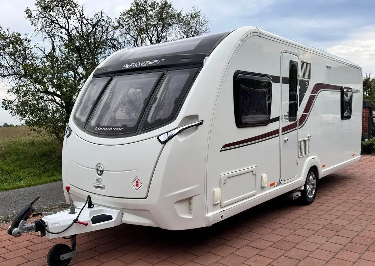 SWIFT CONQUEROR 560, r. v. 2017