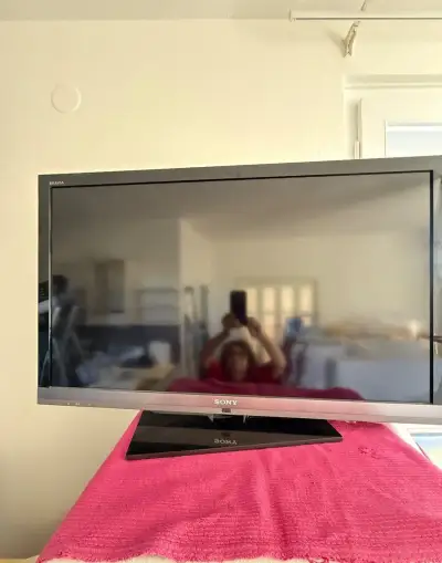 TV Sony Bravia 40”