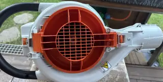 Stihl SHA 56 AKU foukač a vysavač