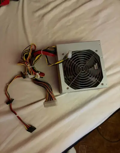Počítačový zdroj FSP 300W (FSP300-60HHN)