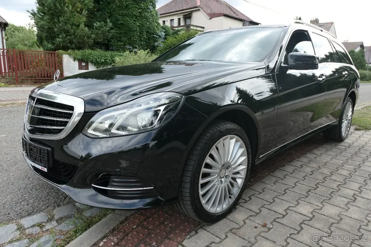 Mercedes-Benz E – 230 000 km