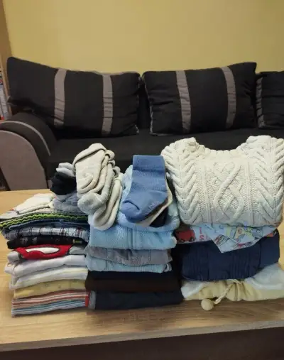 Set podzimního a zimního oblečení pro chlapečka vel. 74