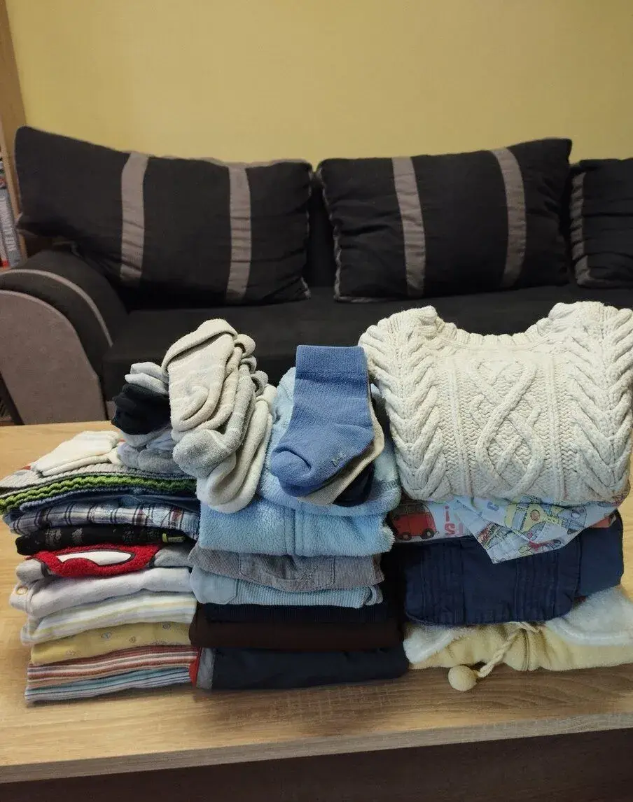 Set podzimního a zimního oblečení pro chlapečka vel. 74