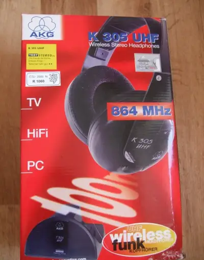 AKG BEZDRÁTOVÁ UHF