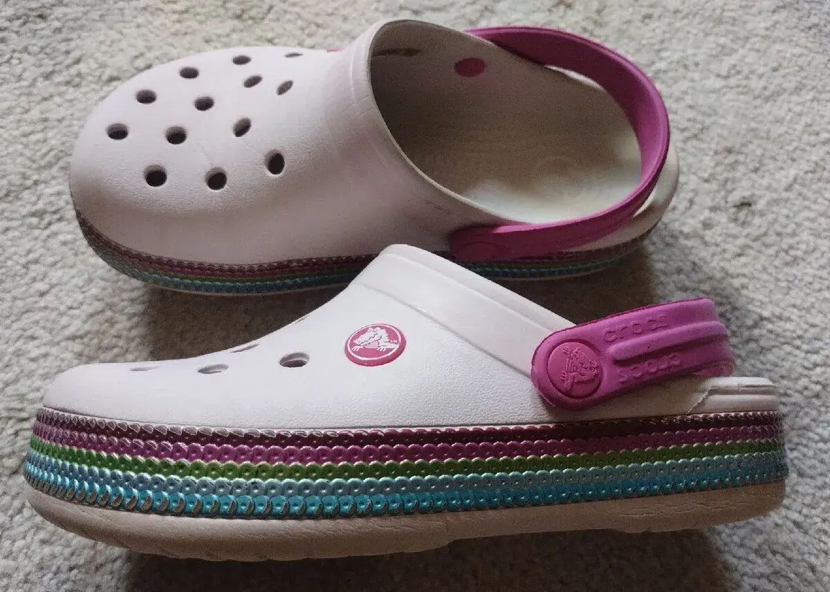 Dívčí nazouváky Crocs s flitry J2, 33-34