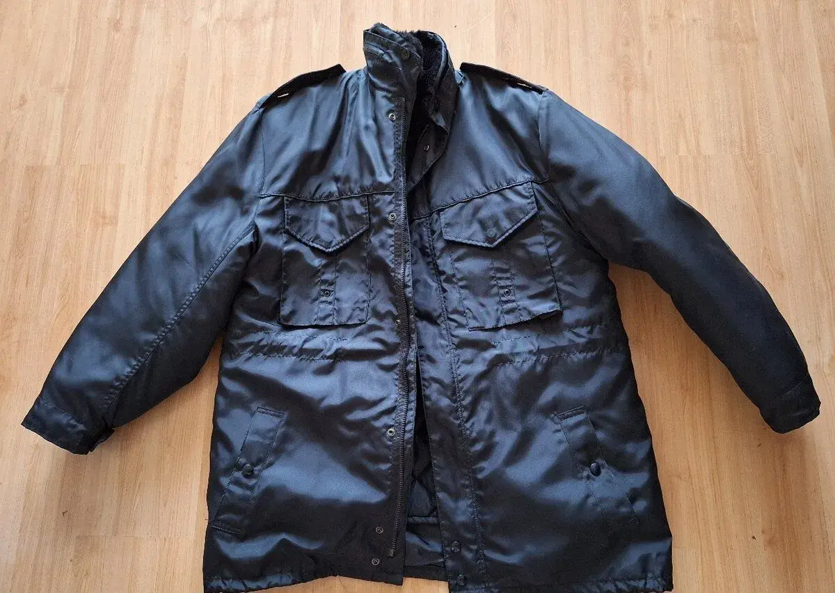 2 Pánské bundy L/XL/XXL (snímatelná vložka, kapuce)