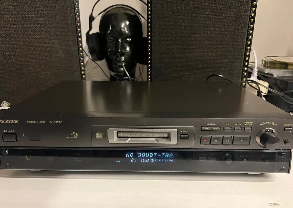 TECHNICS MINIDISC SJ-MD100