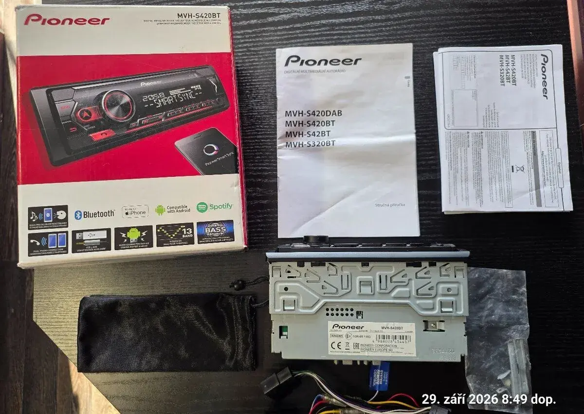 Pioneer MVH-S420BT