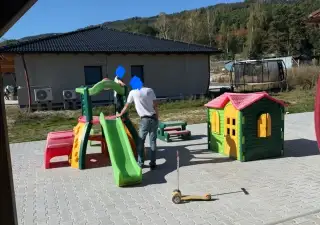 Little tikes