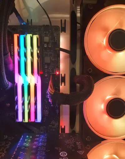 DDR4-G.SKILL Trident Z NEO,RGB,ŠPIČKOVÉ PAMĚTI,4 KS