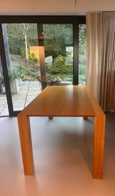 Dubový jídelní stůl 180 x 90 cm