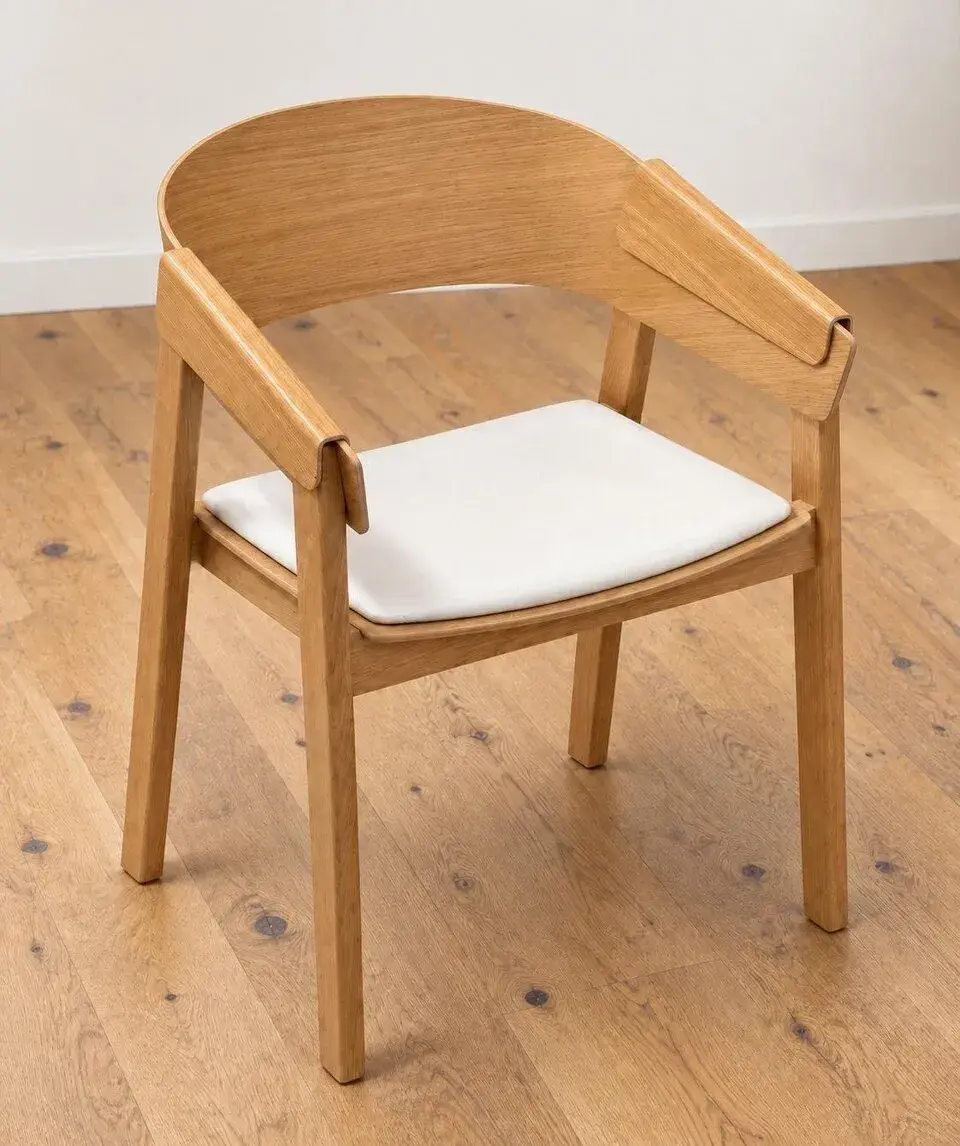 Dřevěná židle Muuto Cover Armchair