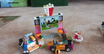 Lego Friends Jídelní vůz 41349
