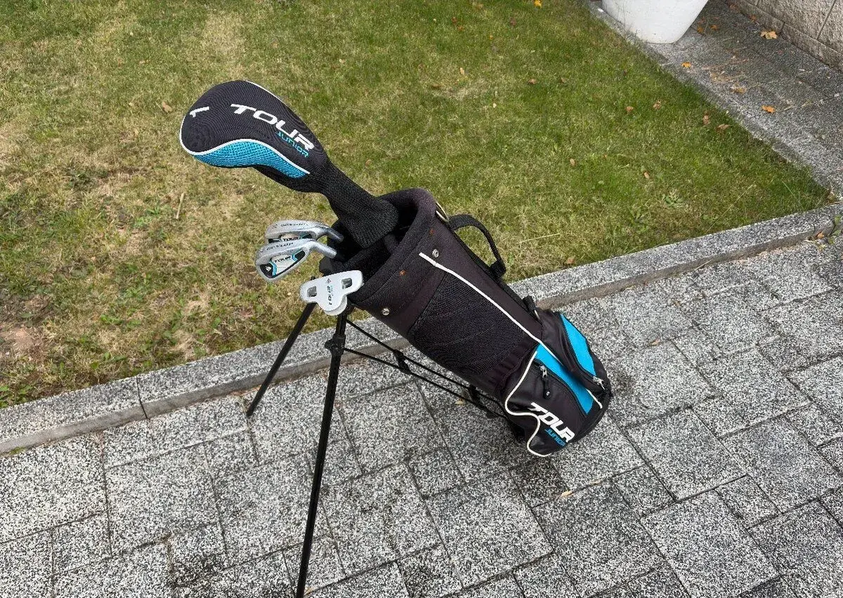 Golfový set Dunlop Tour Junior (bag + hole)