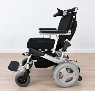 Elektrický invalidní vozík eThrone12 DW