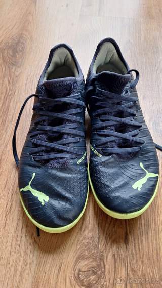 Salovky PUMA velikost 38,5
