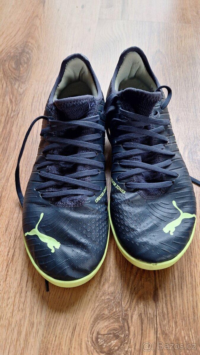 Salovky PUMA velikost 38,5
