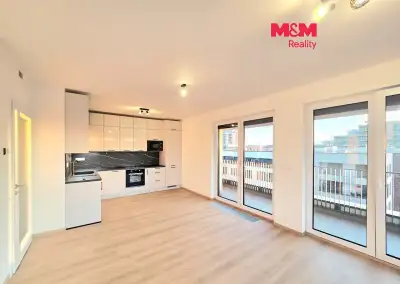 Pronájem bytu 2+kk, 67 m², Praha, ul. Poděbradská