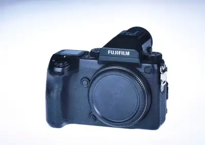 Fujifilm GFX 50S + GF 35–70 mm + příslušenství