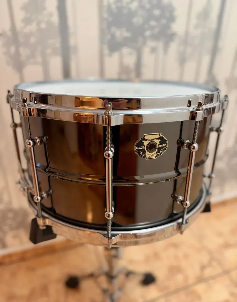 Snare Ludwig Black Magic Brass