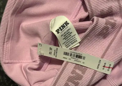 Victoria’s Secret pink legíny
