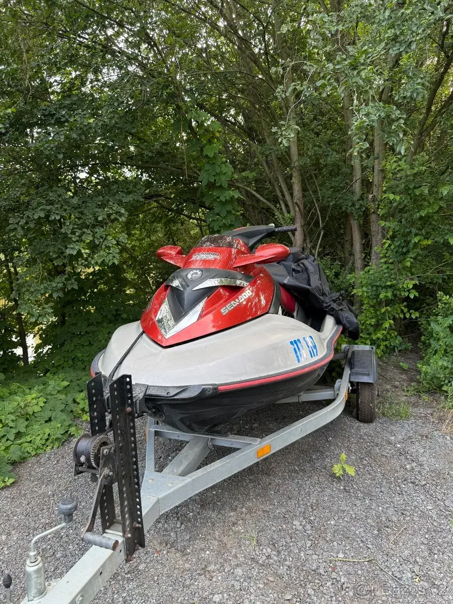 Vodní skútr SEA Doo RXT 215