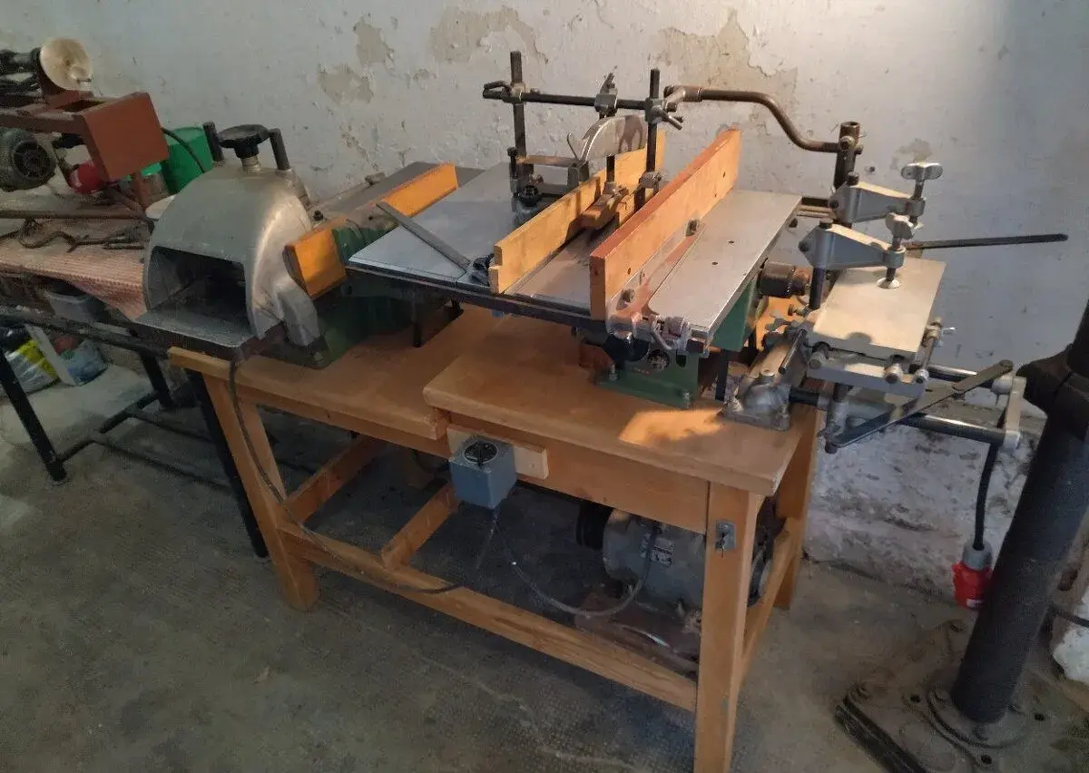 Kotoučová pila, hoblík, dlabačka, protahovačka