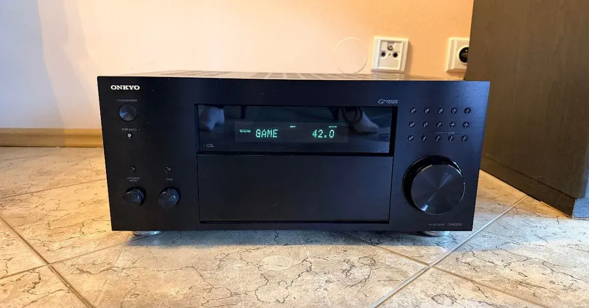 Dolby Atmos receiver Onkyo TX-RZ830