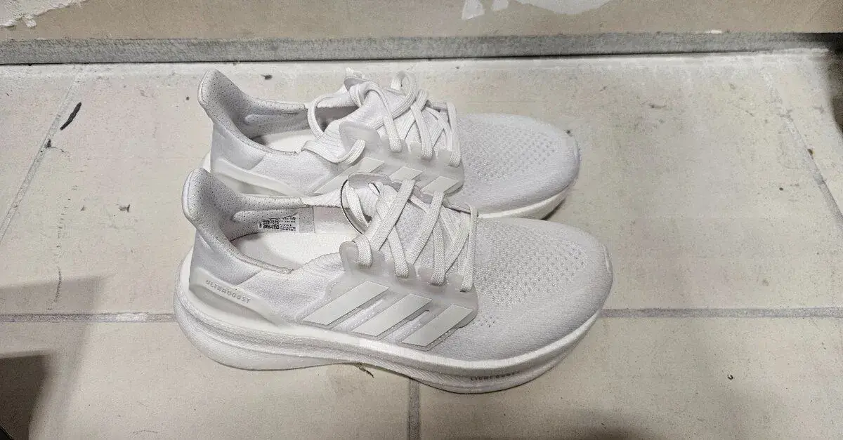 Běžecké boty Adidas Ultraboost 36 2/3