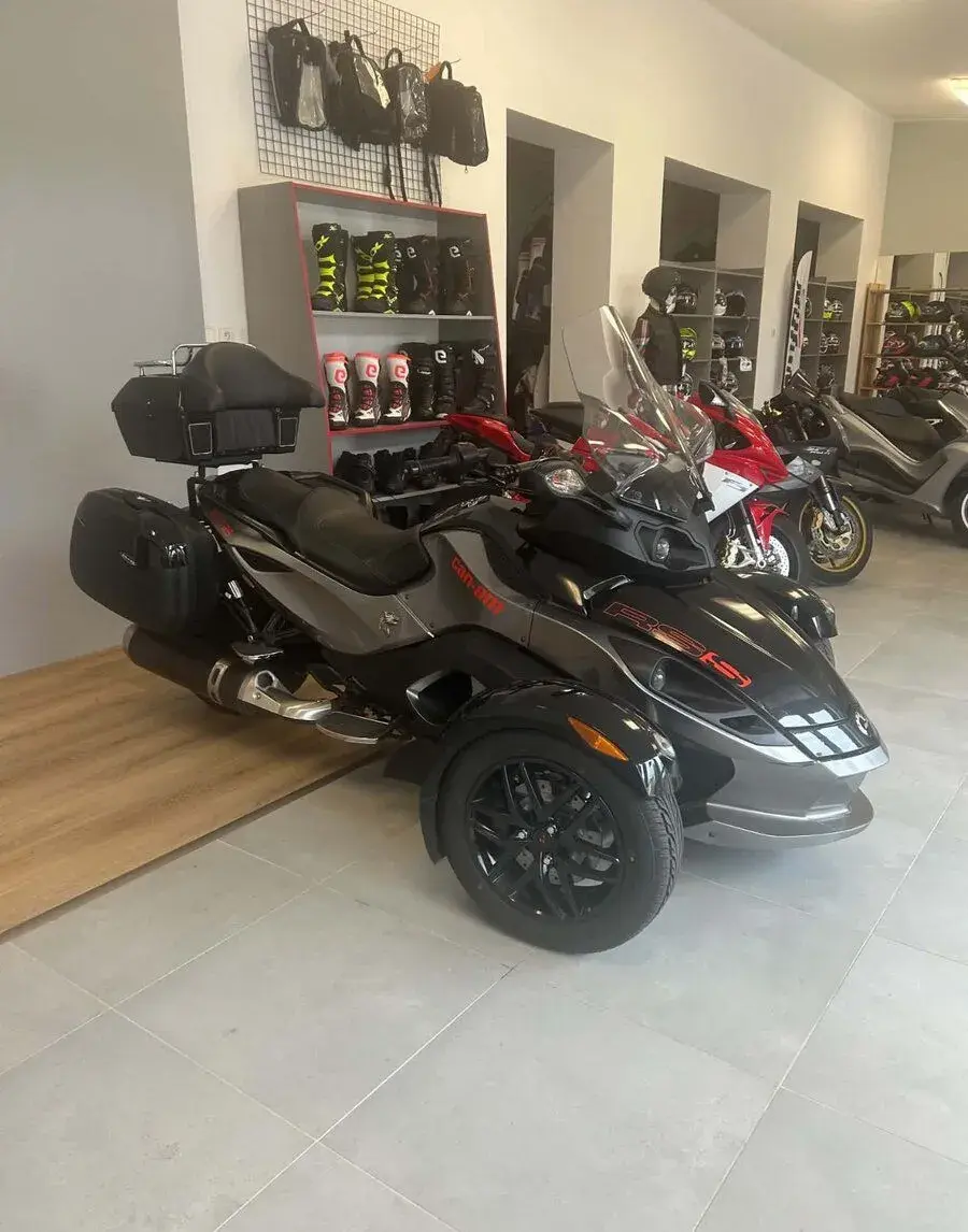 CAN-AM Spyder RS