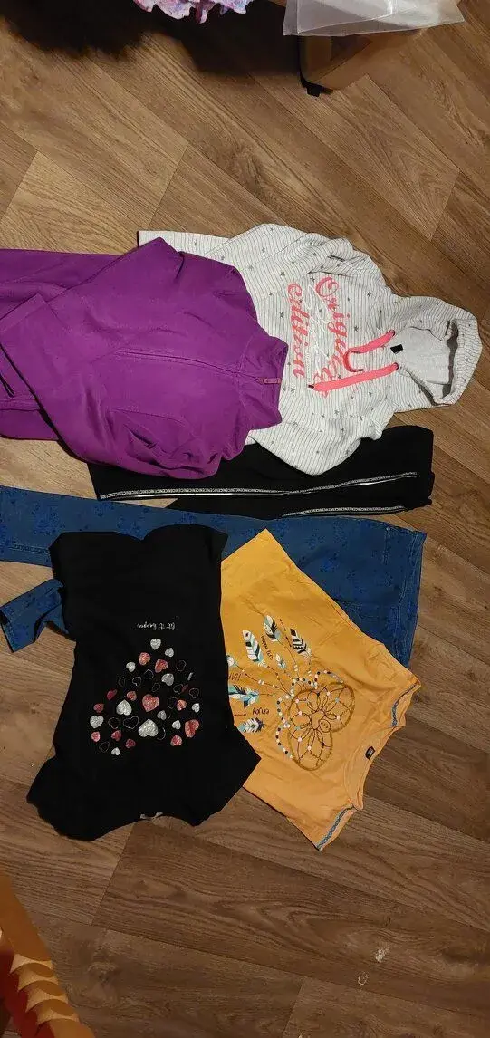 Dívčí oblečení vel. 170/176